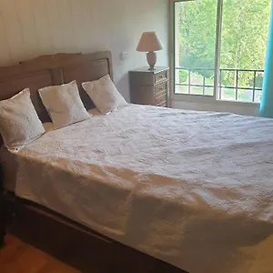 https://location-de-vacances-a-neylis-avec-vue-sur-les-forets.midi-pyreneeshotels.com